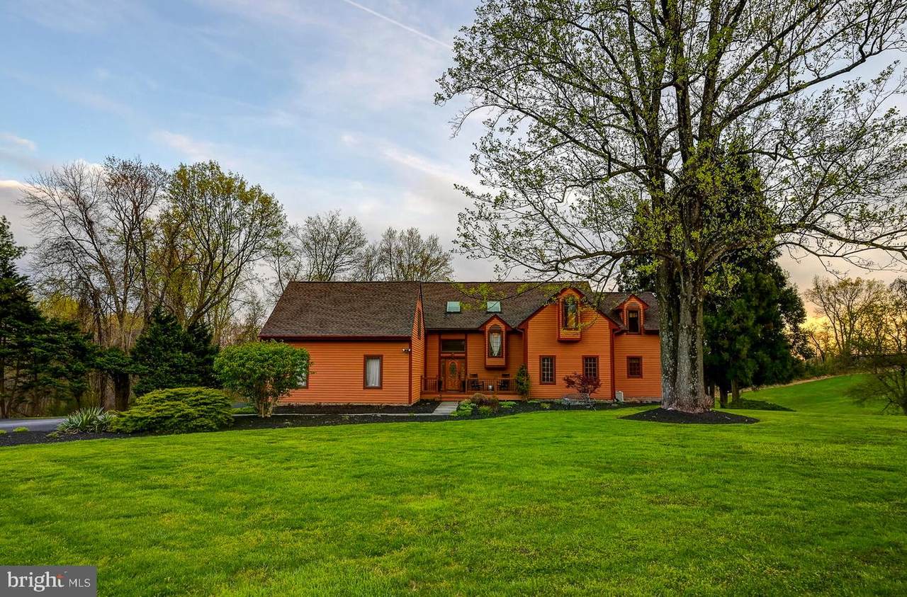 40 Chesterfield Court - Photo 1