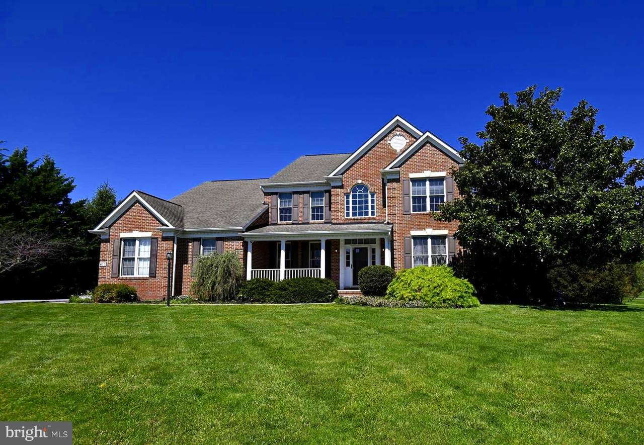 611 Mel Court - Photo 1
