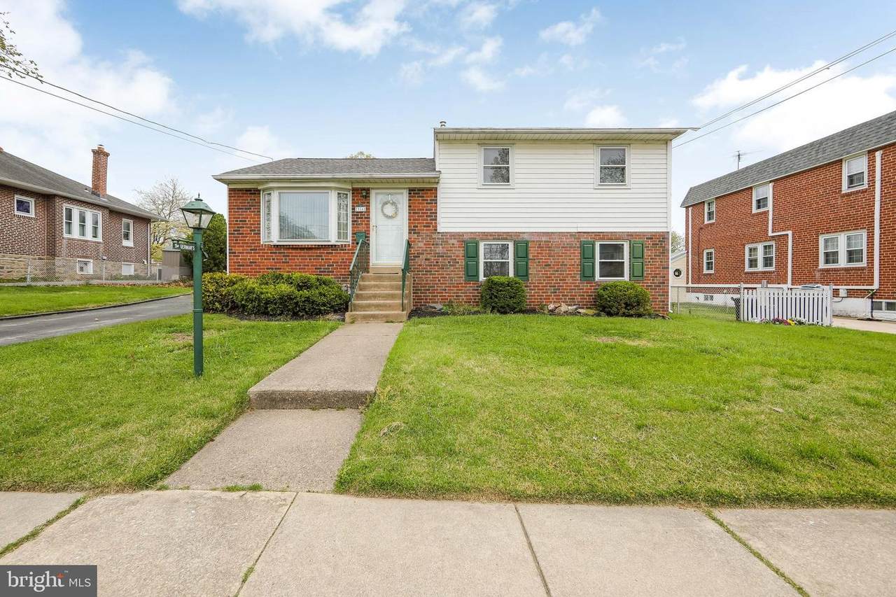 316 Massasoit Street - Photo 1