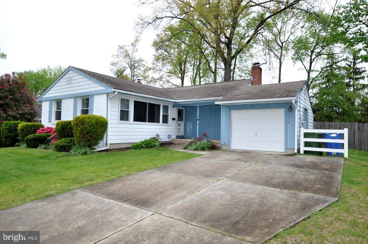 1115 Greenbriar Road - Photo 1