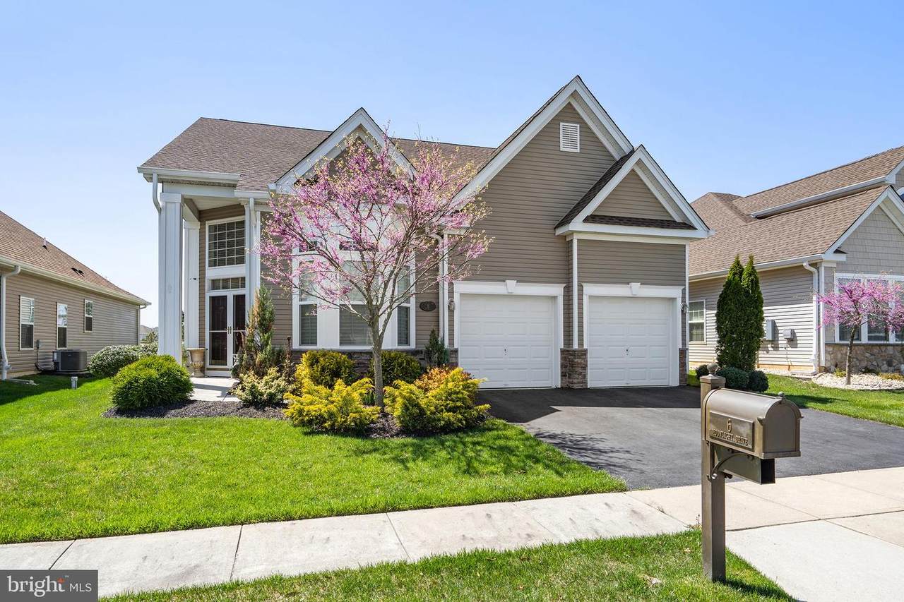 6 Moonlight Drive - Photo 1