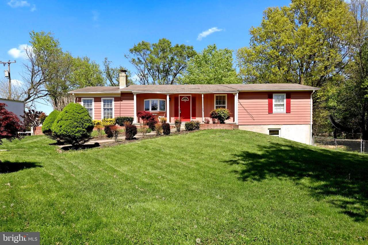 12 Broad Way - Photo 1