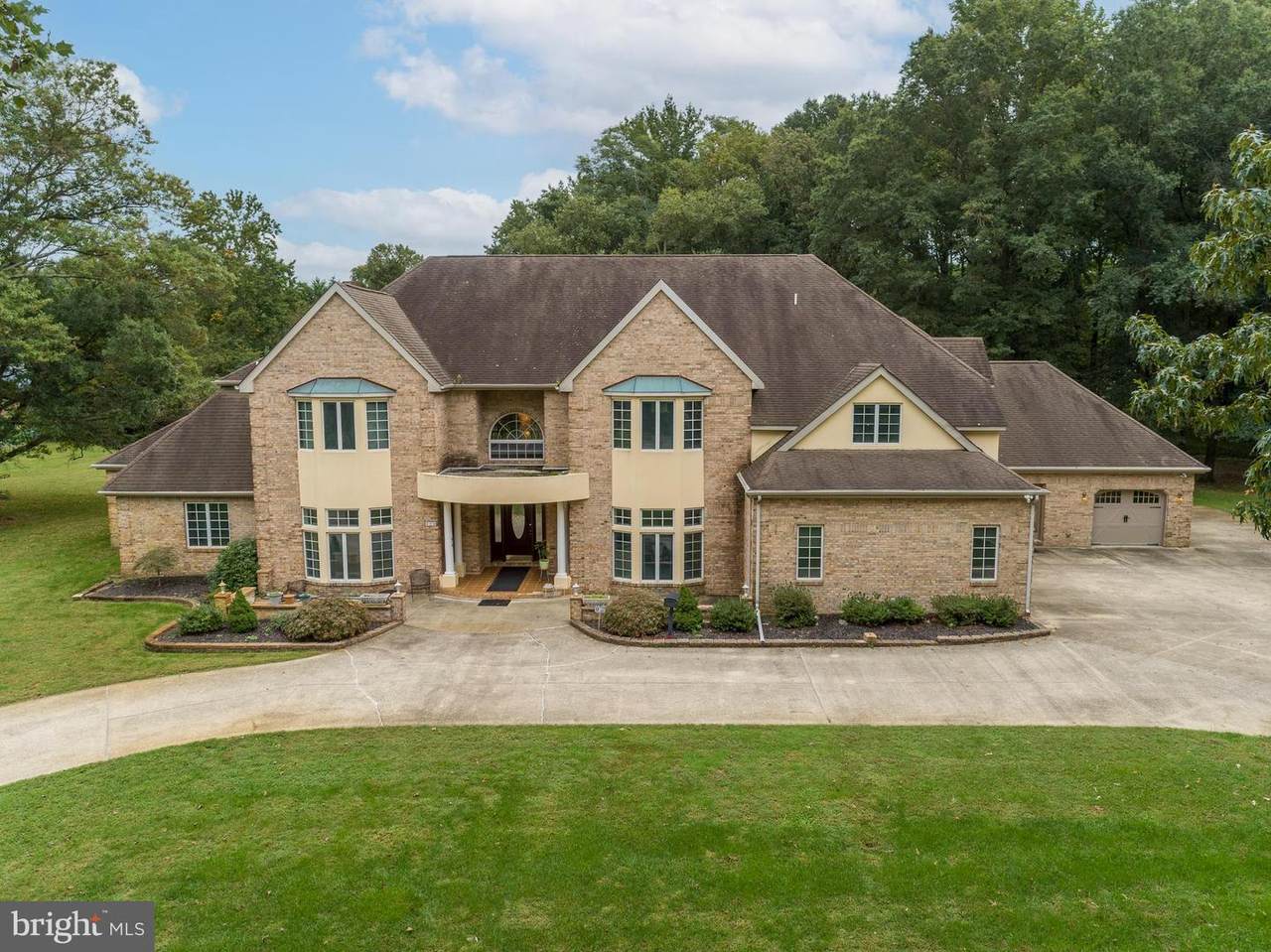 220 River Drive - Photo 1