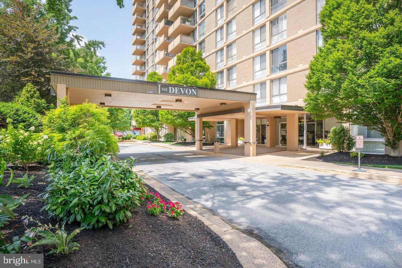 2401 Pennsylvania Avenue - Photo 1