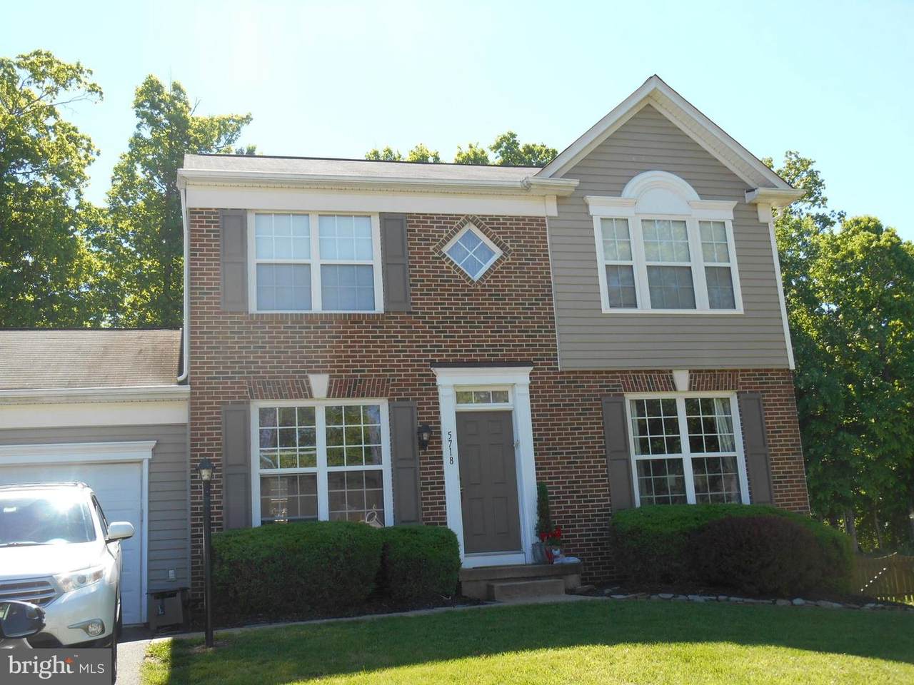 5718 Moonbeam Drive - Photo 1