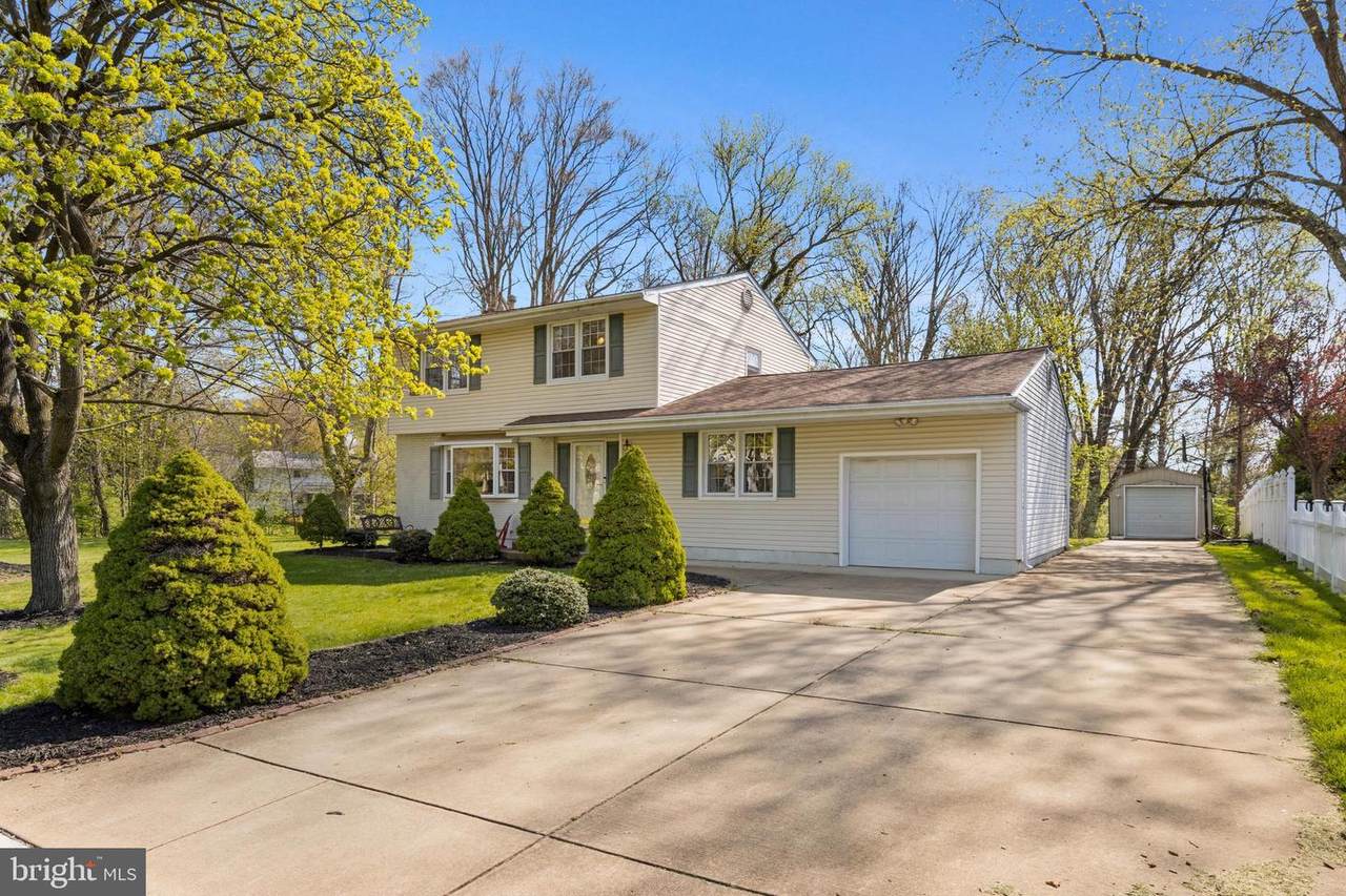 2108 Brandywood Dr. - Photo 1