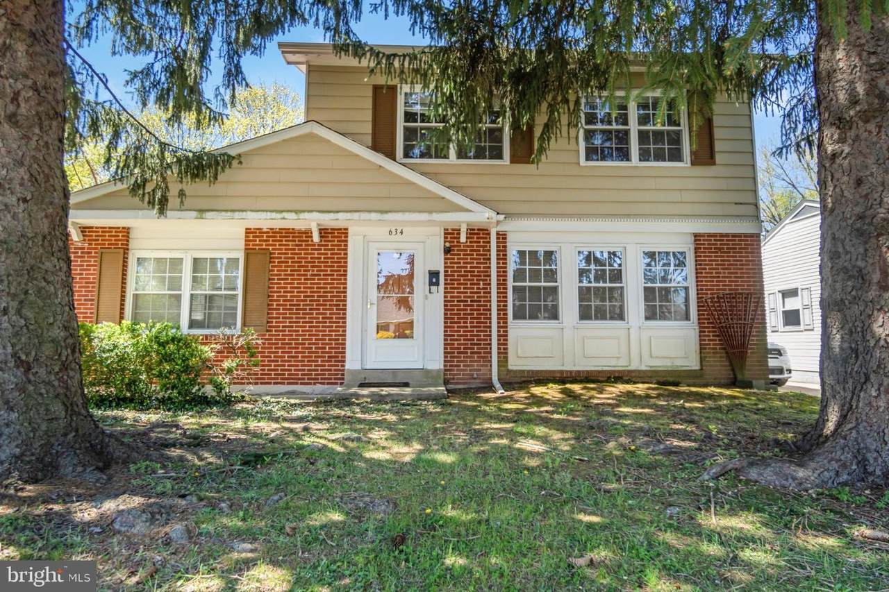 634 Fairview Avenue - Photo 1