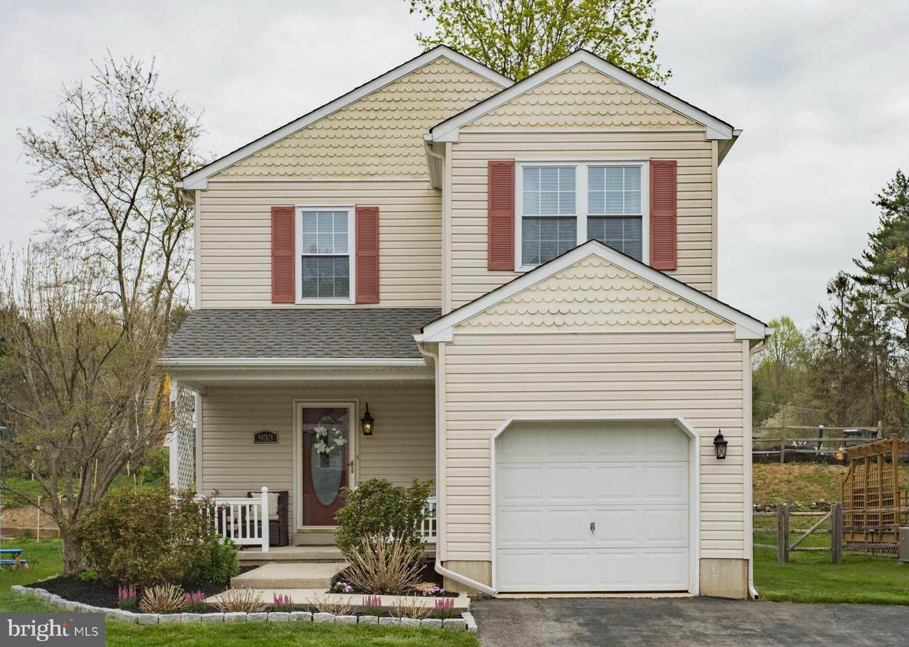 933 Trellis Lane - Photo 1