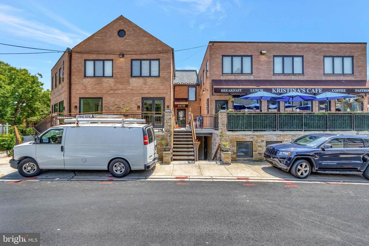 4418 Macarthur Boulevard - Photo 1