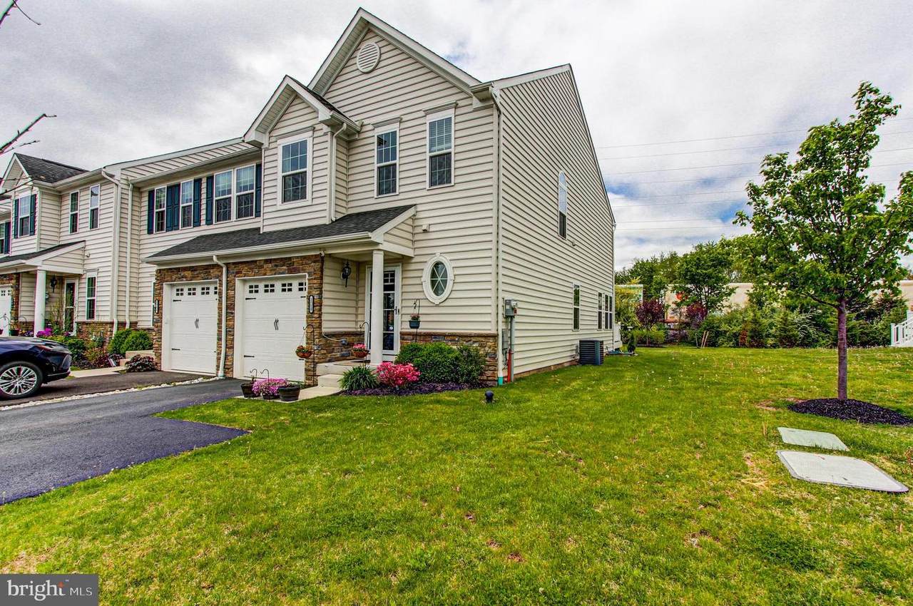 1710 Lydia Drive - Photo 1