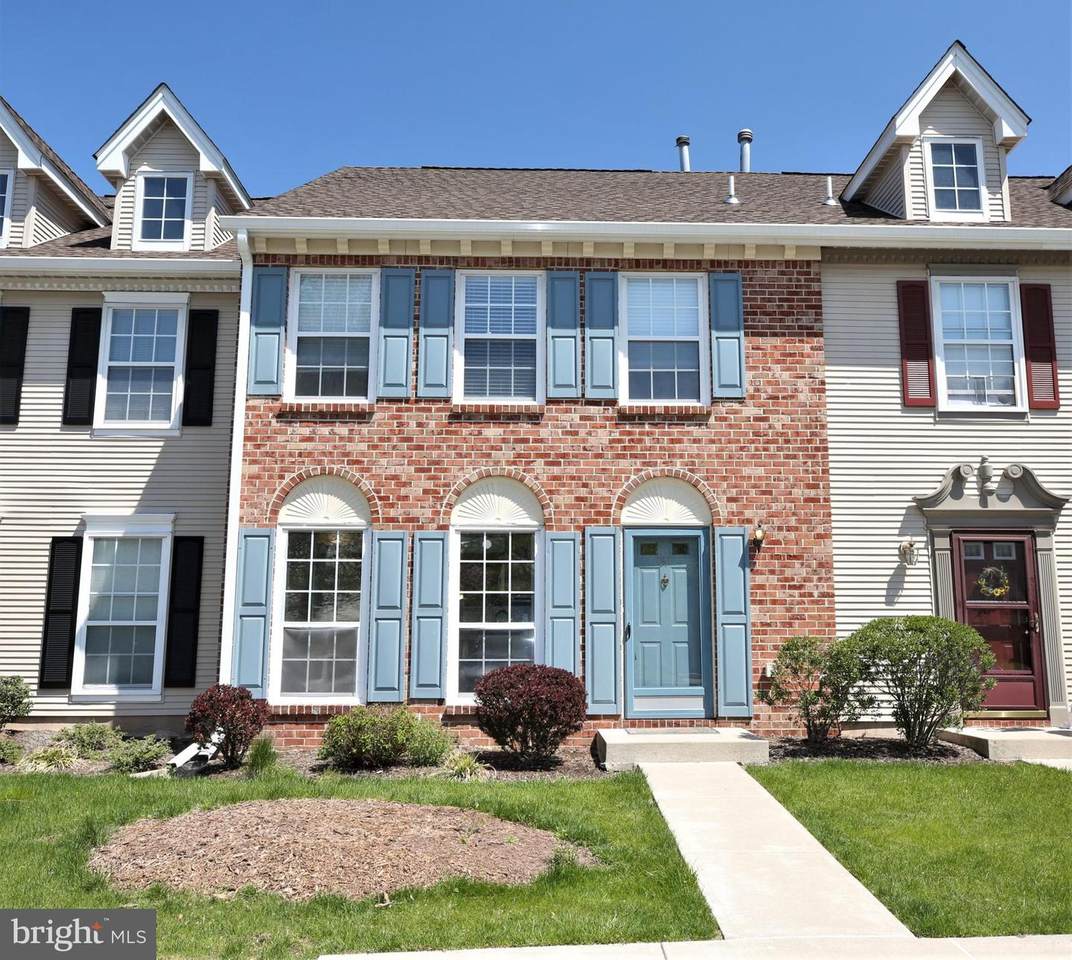 57 Townsend Court - Photo 1