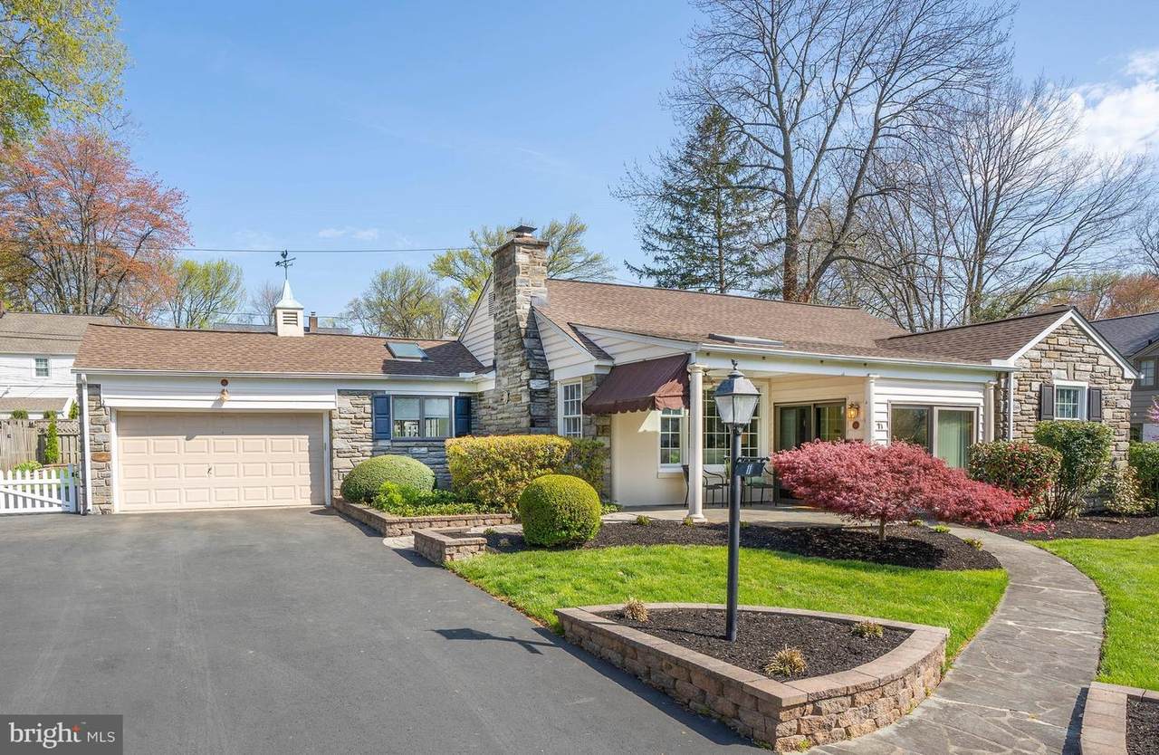 11 Peirce Road - Photo 1