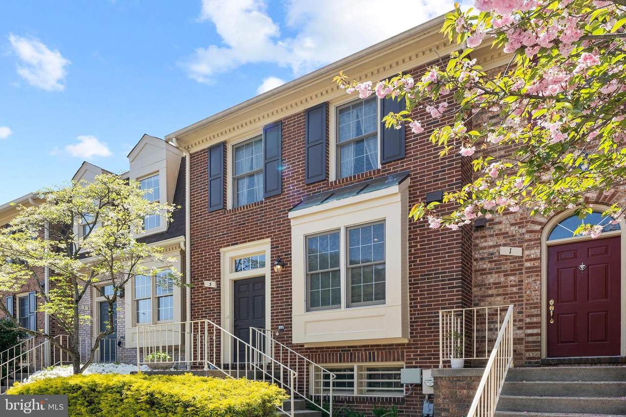 3 Grove Ridge Court - Photo 1