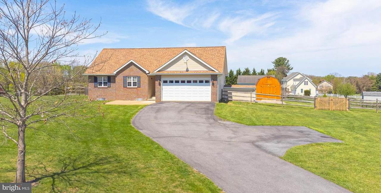 17 Redwood Court - Photo 1