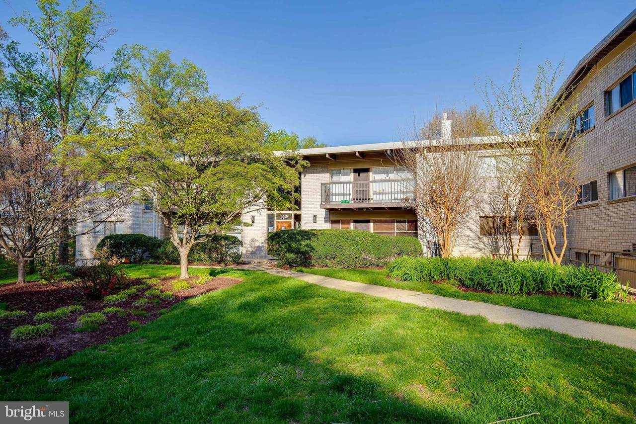 4949 Americana Drive - Photo 1