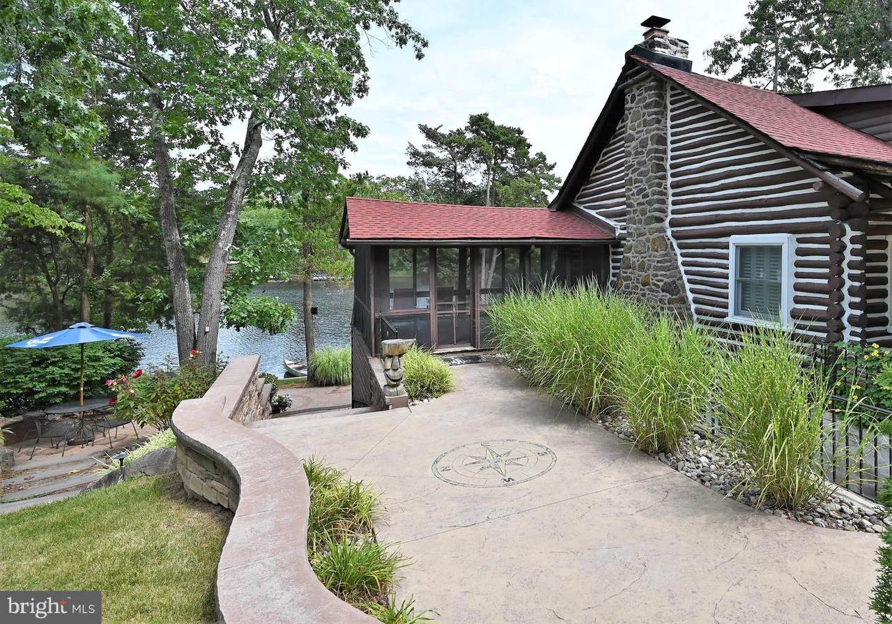 127 Stokes Road - Photo 1