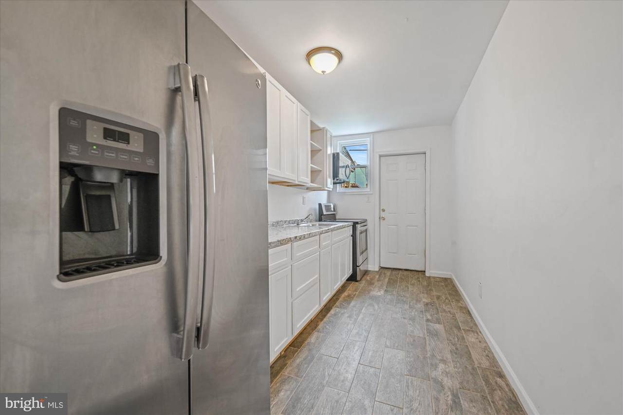 1310 Ellwood Avenue - Photo 1
