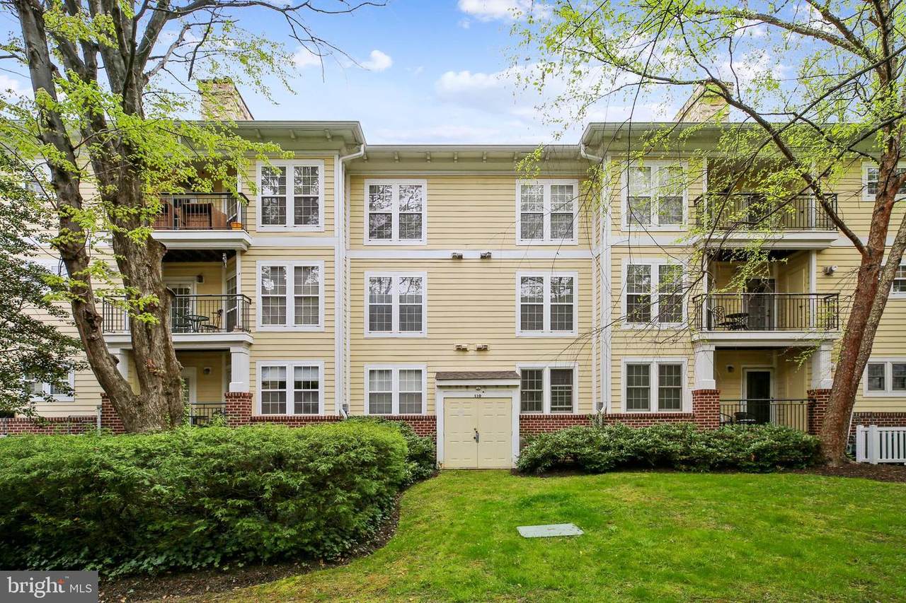 110 Booth Street - Photo 1