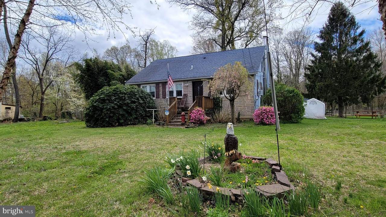 271 Old Bethlehem Road - Photo 1