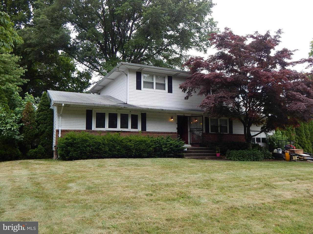 786 Estates Boulevard - Photo 1