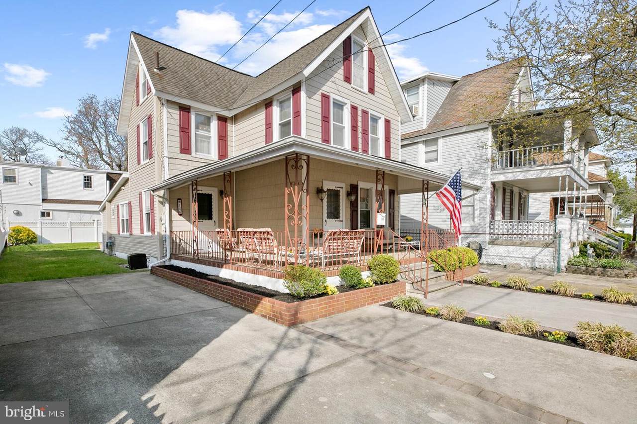 146 Hand Avenue - Photo 1
