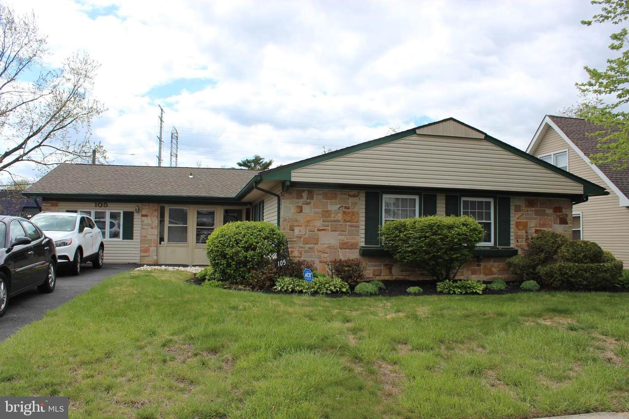 105 Hazelwood Circle - Photo 1