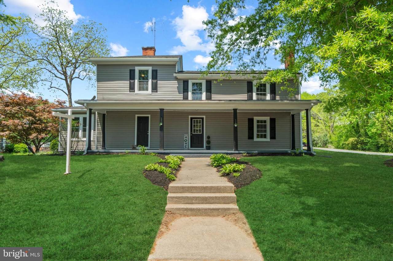 203 Milford Street - Photo 1