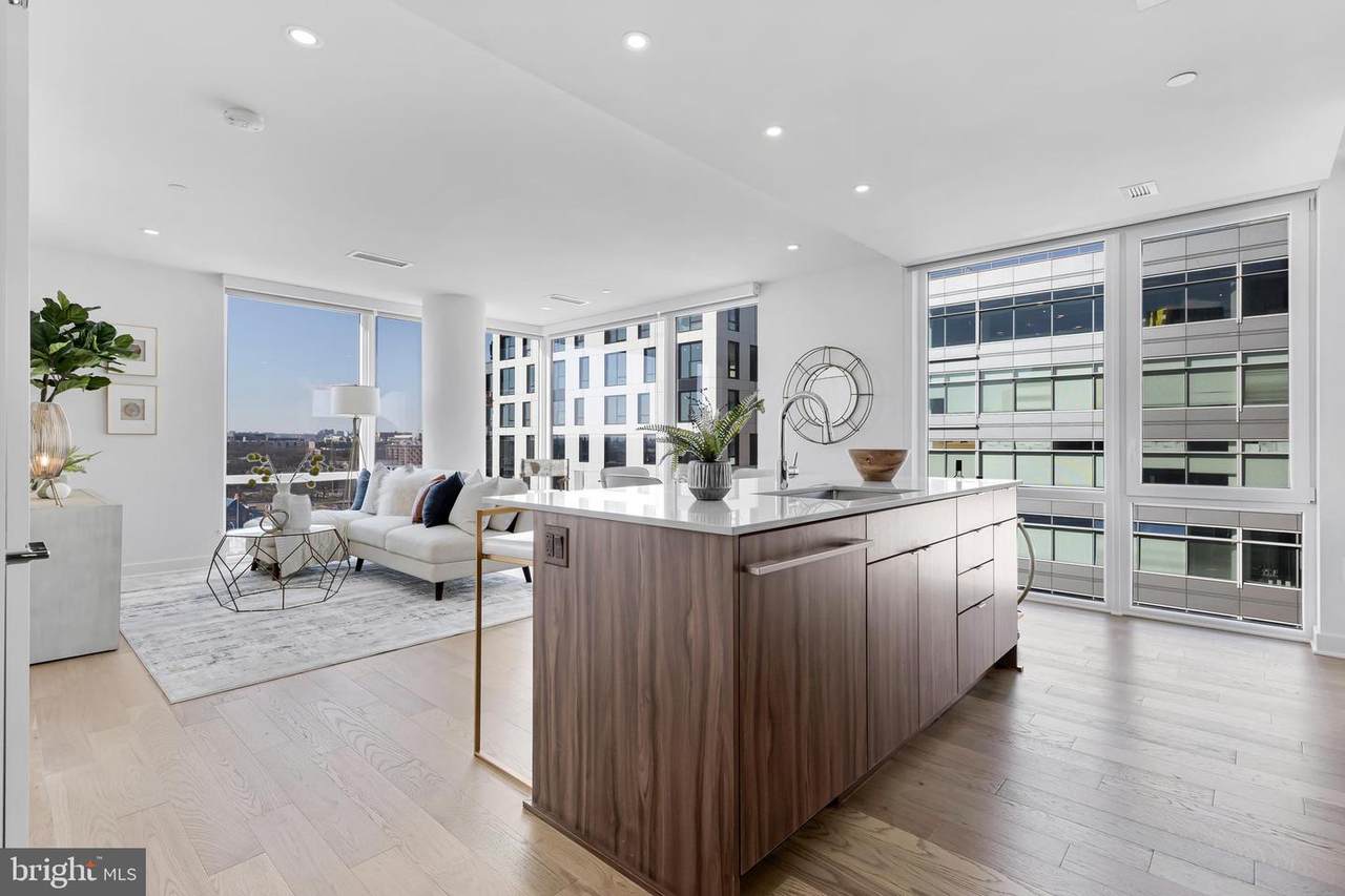 37 L Street - Photo 1