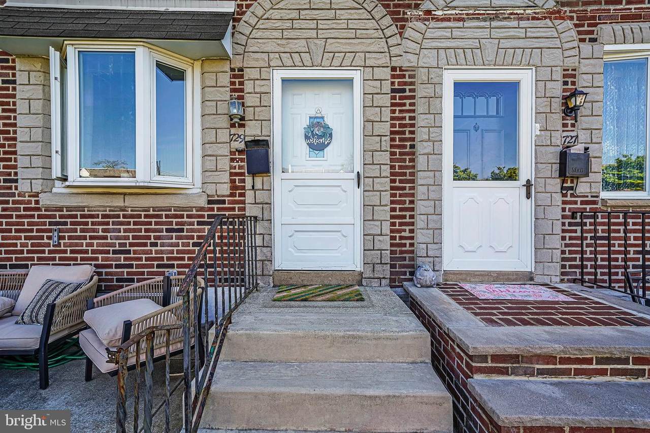 729 Surrey Lane - Photo 1