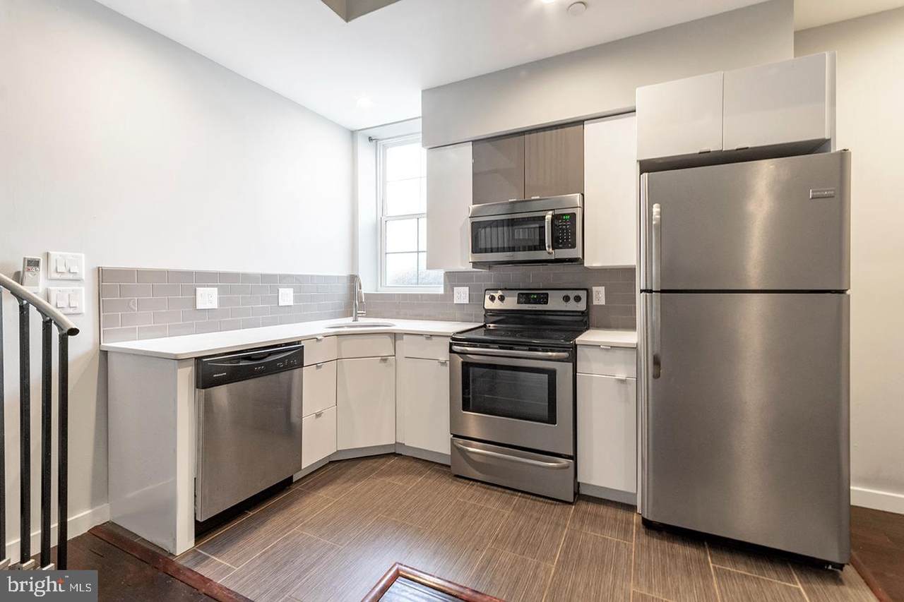17 44TH Street - Photo 1