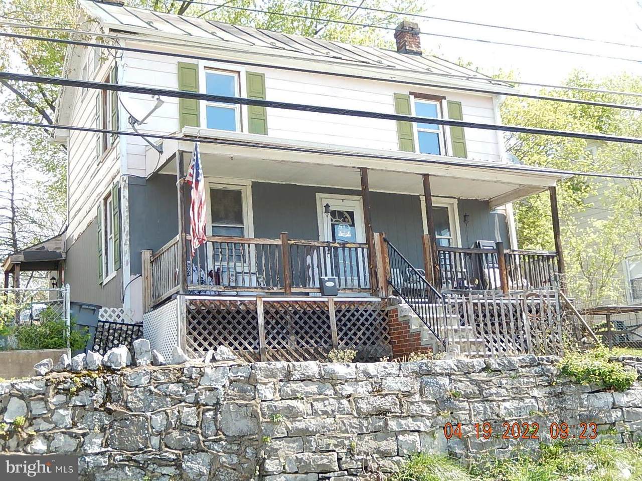 487 Burke Street - Photo 1