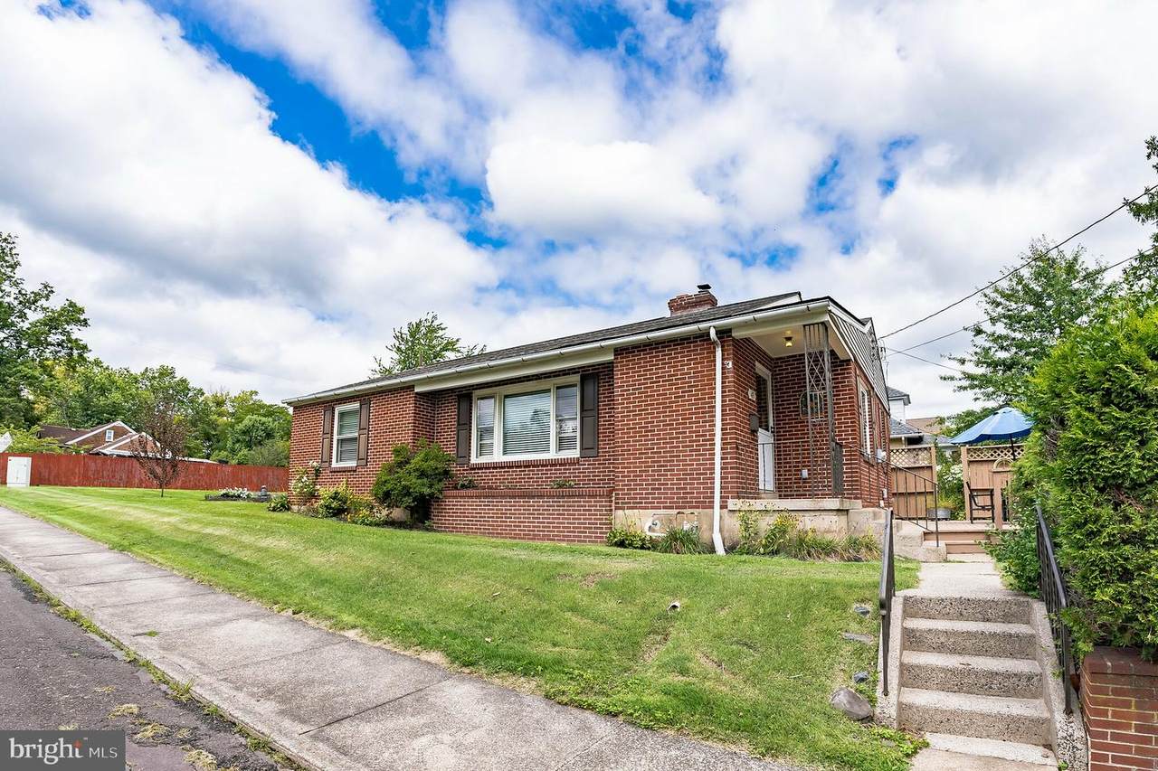 403 Central Avenue - Photo 1