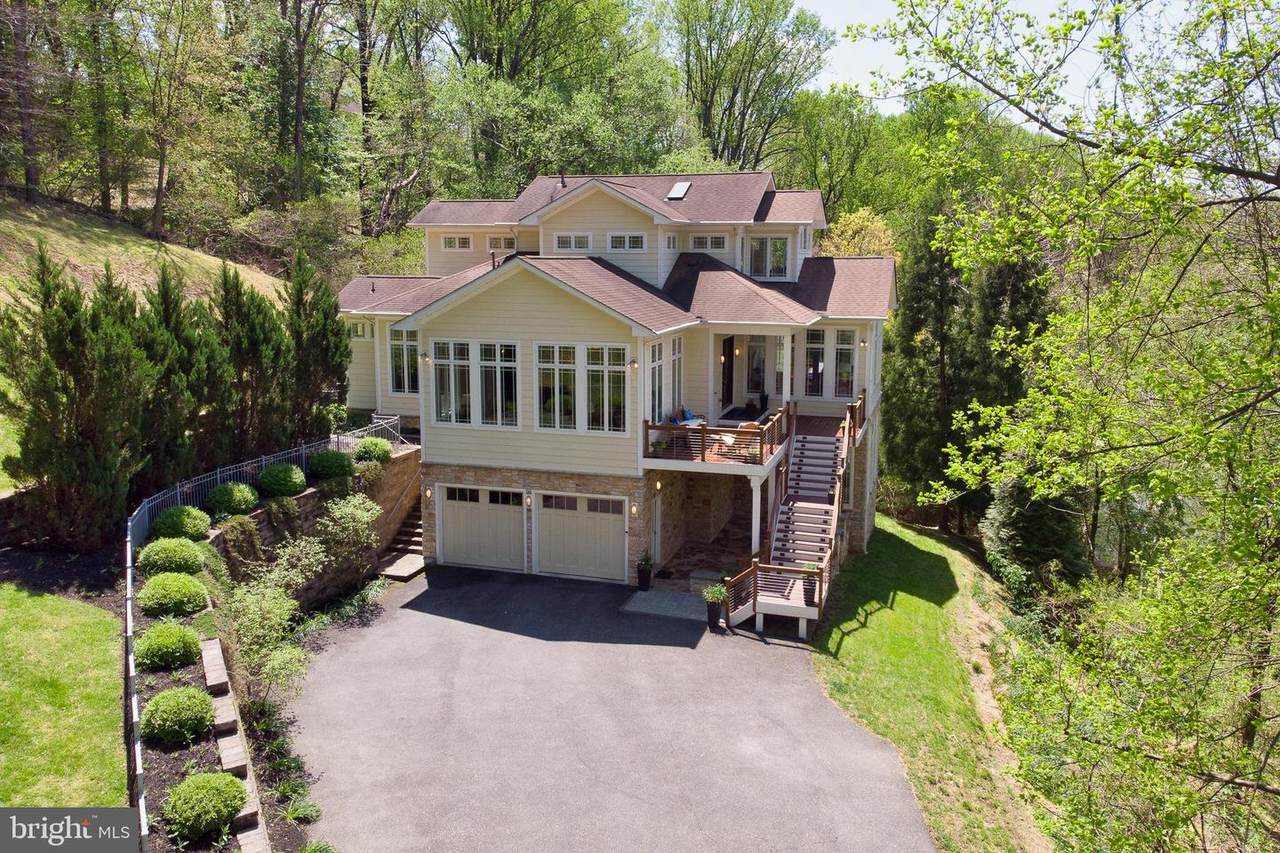799 Charles James Circle - Photo 1