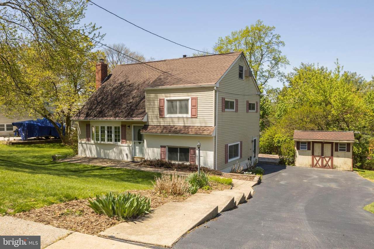 21 Jacqueline Drive - Photo 1