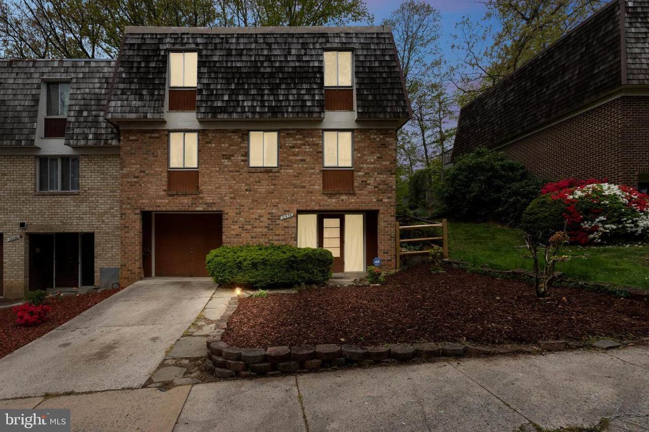 10538 Cambridge Court - Photo 1
