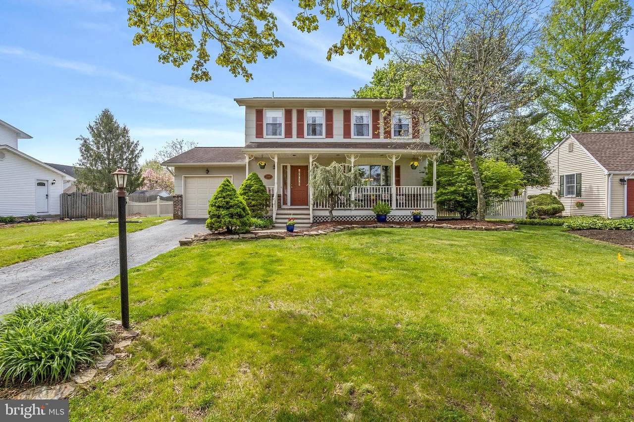 2481 Sylvan Avenue - Photo 1