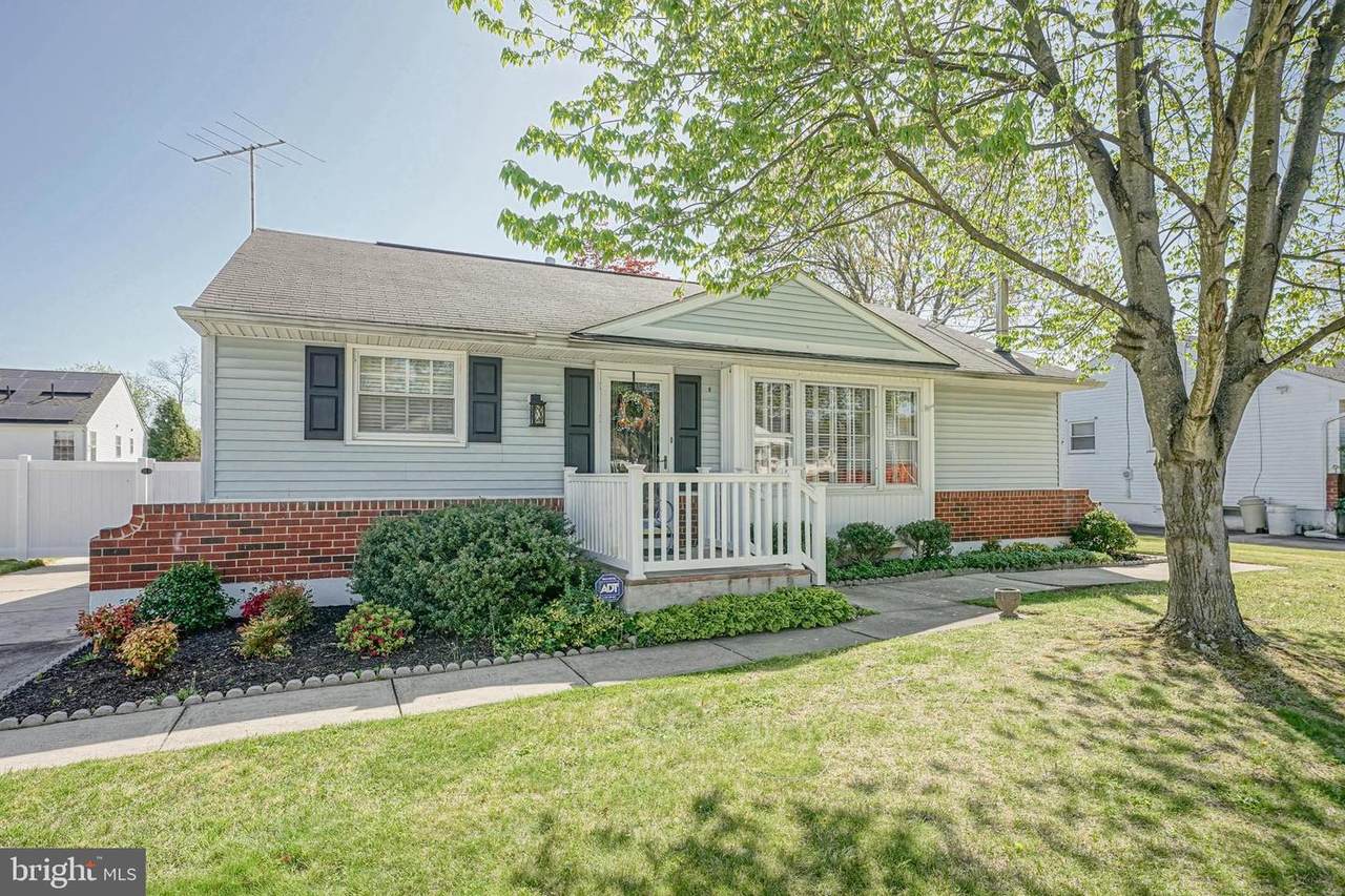 11 Ferndale Drive - Photo 1
