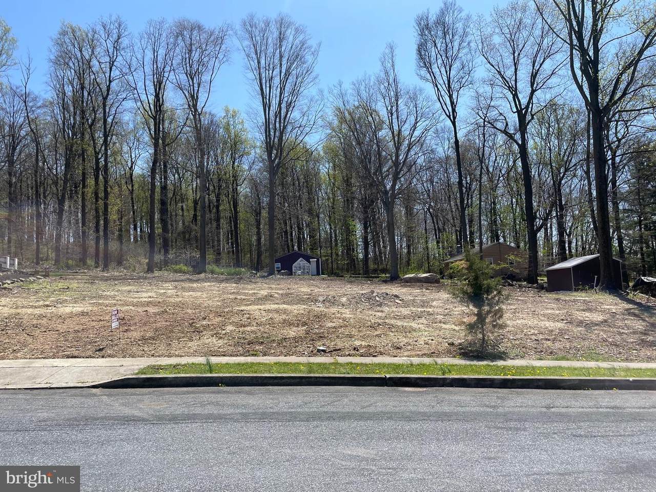 11 Overlook Drive - Photo 1
