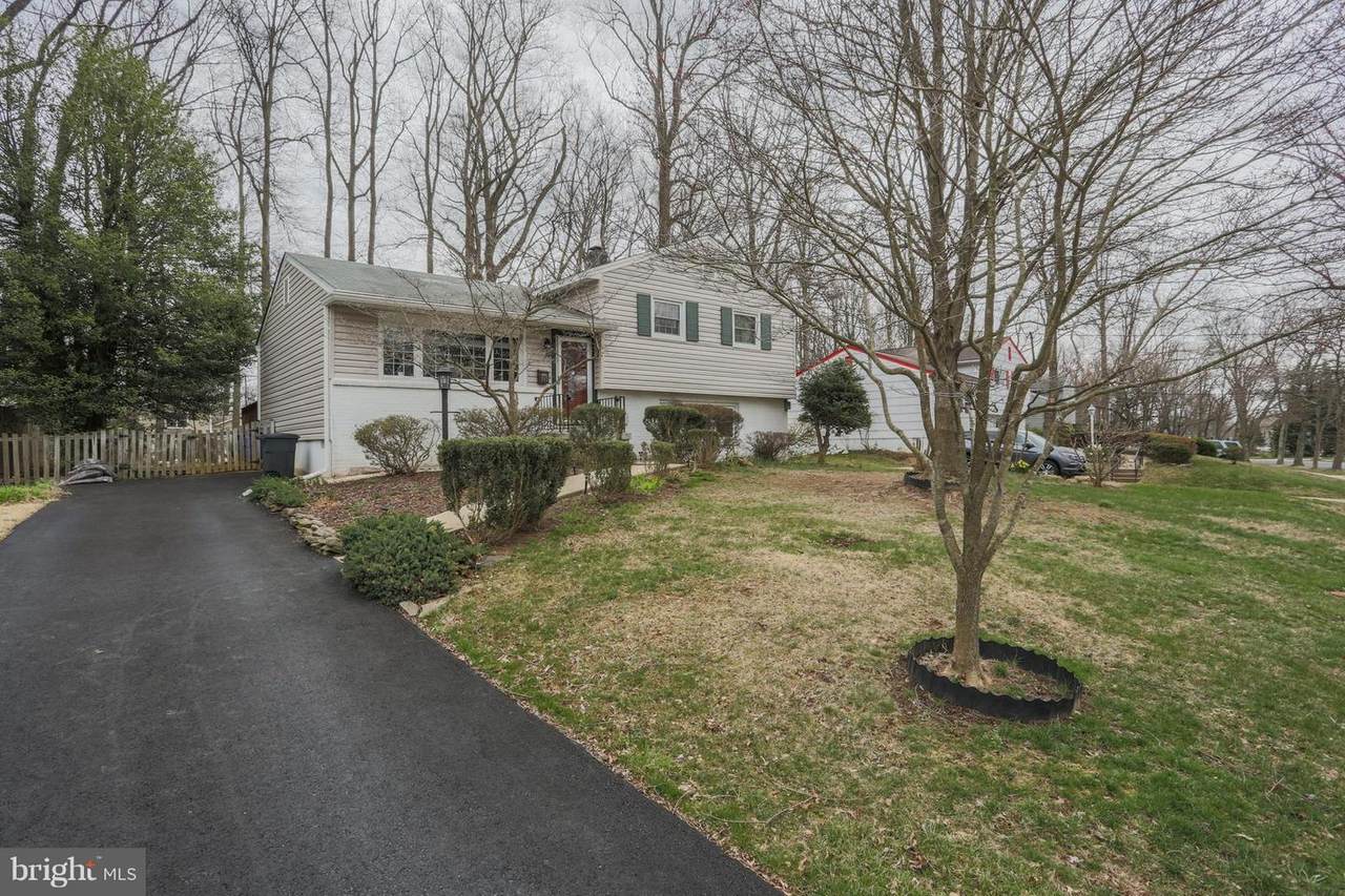 907 Cottage Street - Photo 1