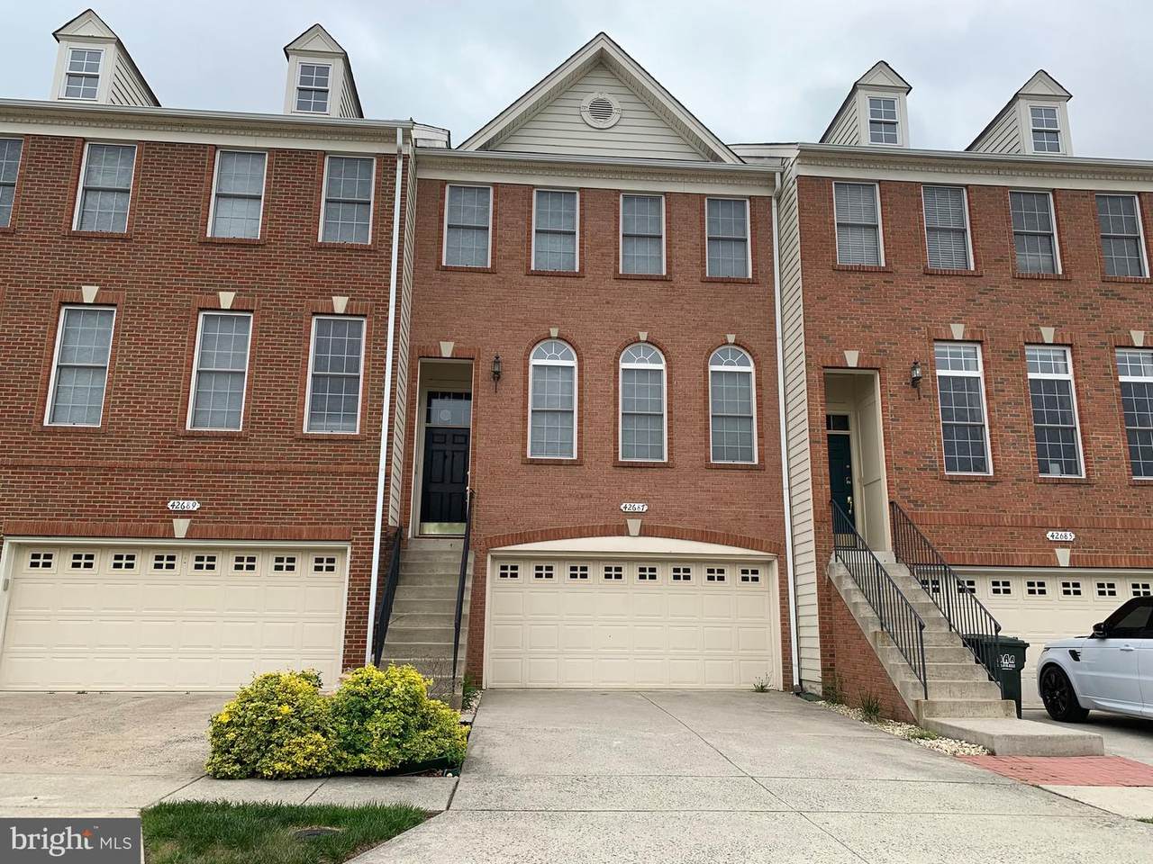 42687 Newcomer Terrace - Photo 1
