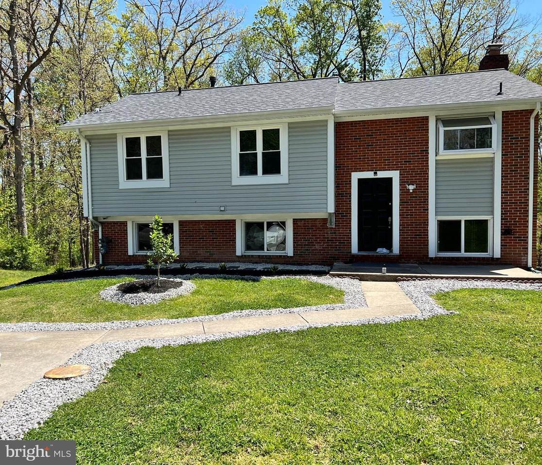 12591 Valleywood Drive - Photo 1