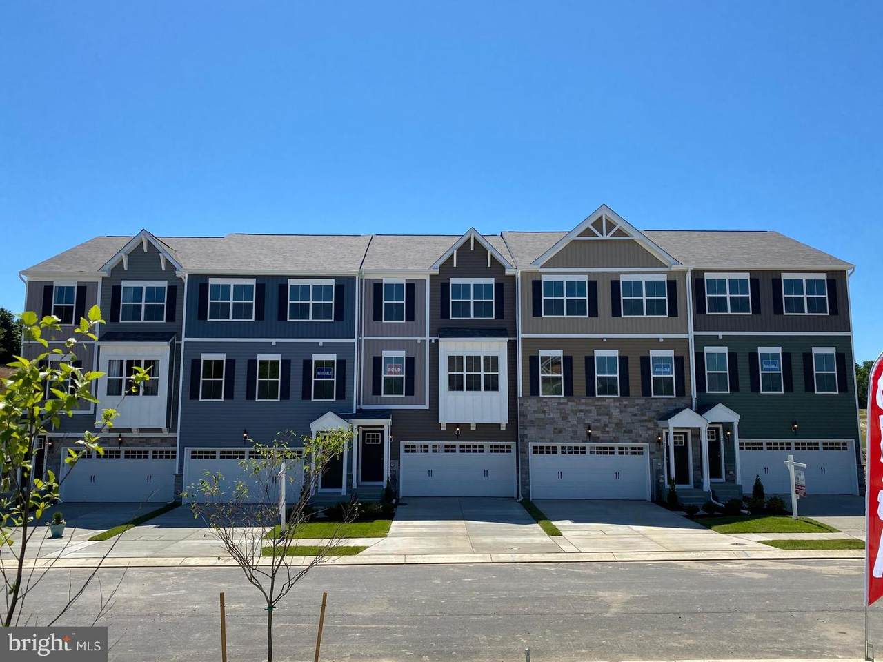 2717 Town View Circle - Photo 1