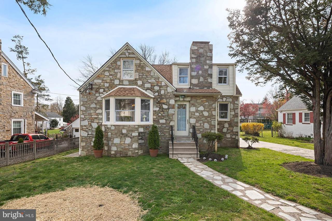 4614 Grant Avenue - Photo 1