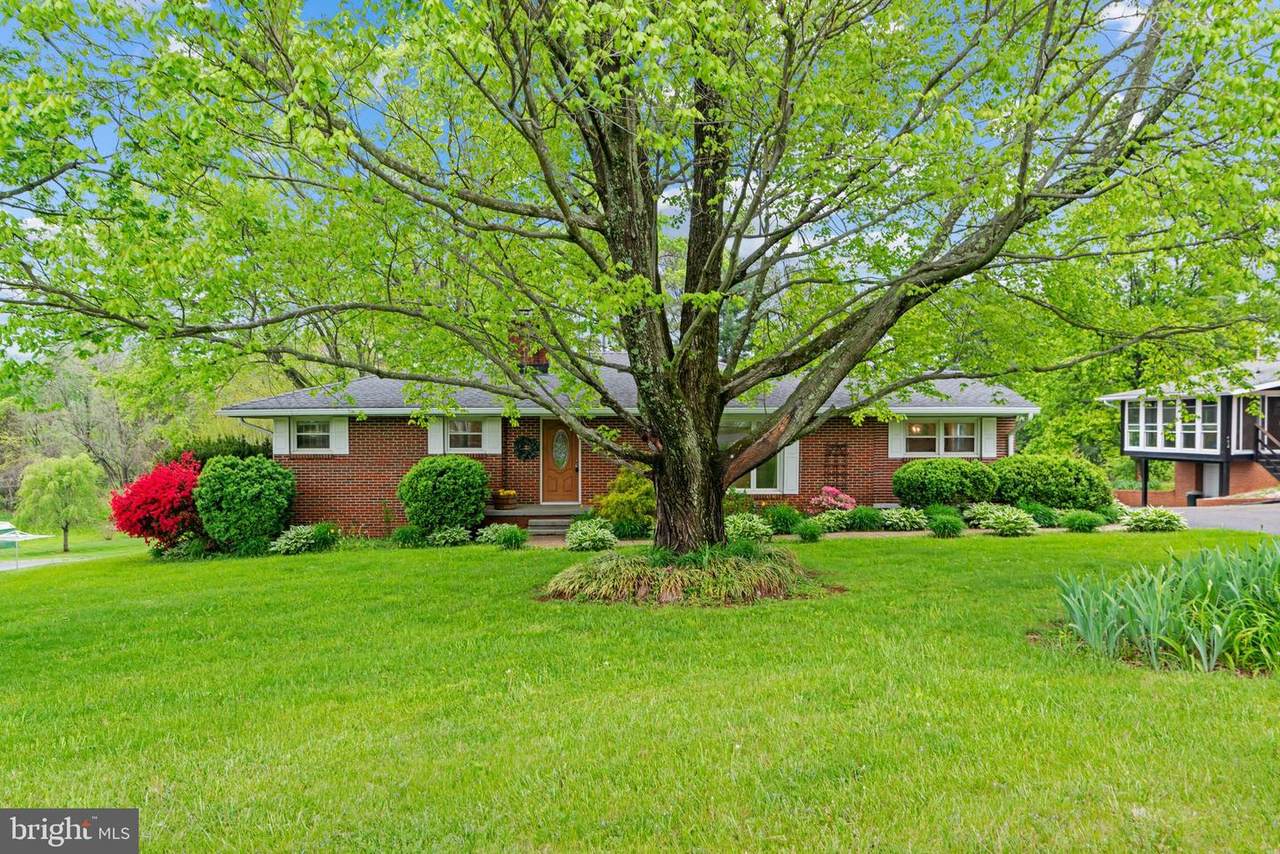 474 Foxcroft Road - Photo 1
