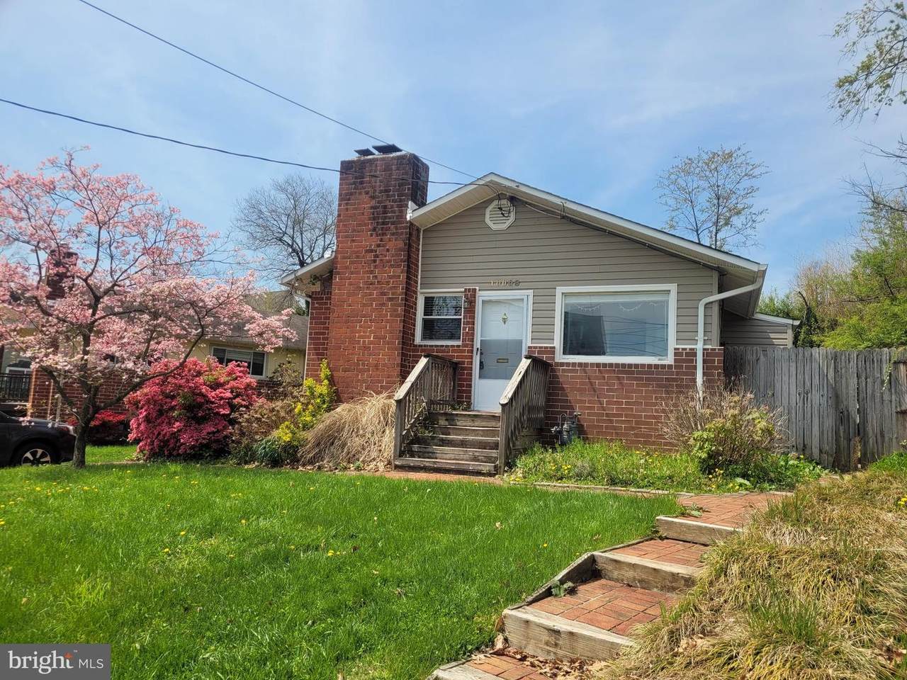 10008 Fleming Avenue - Photo 1