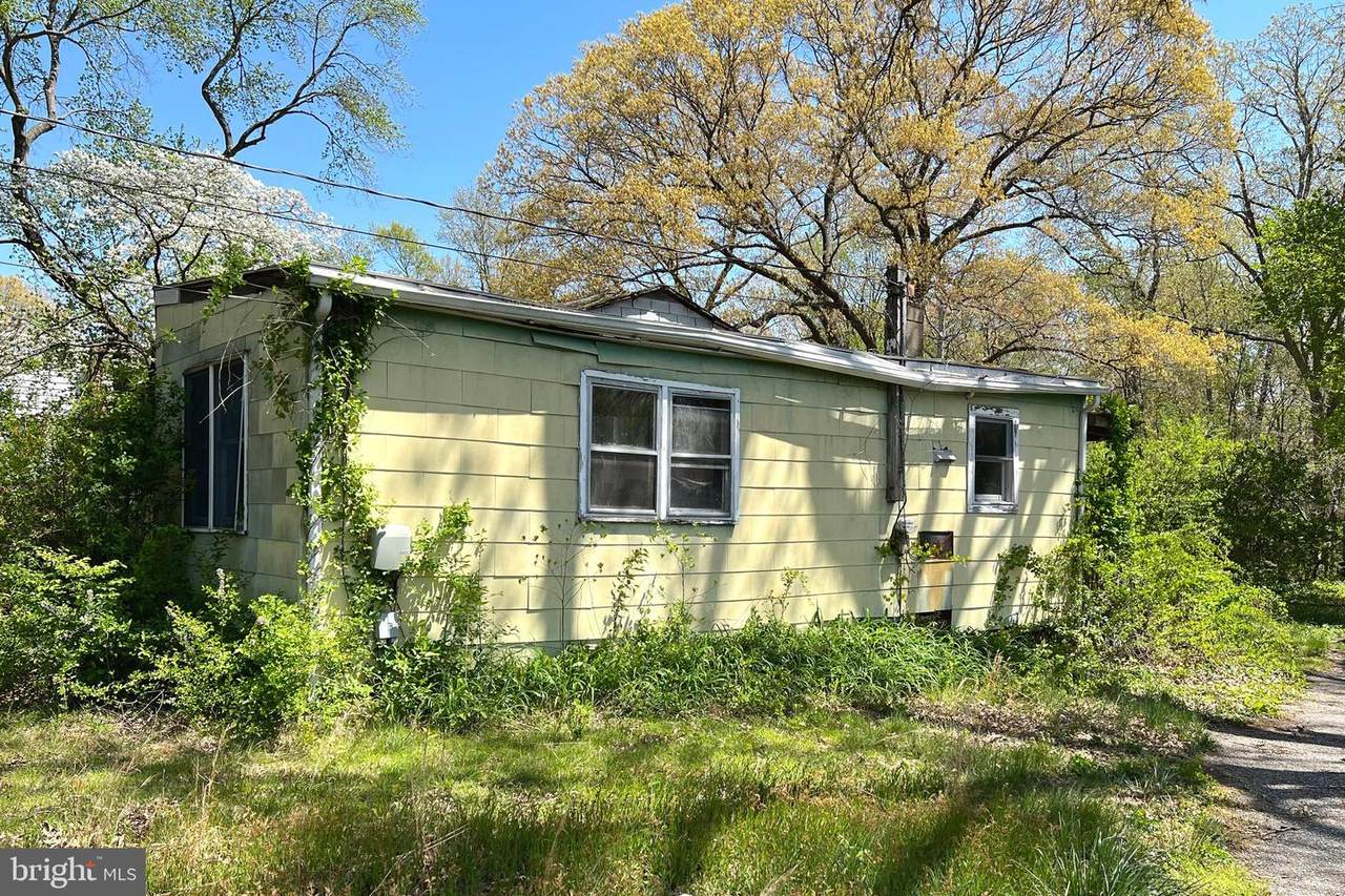 219 Magothy Beach Road - Photo 1