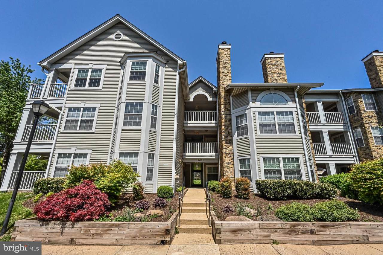 5601 Willoughby Newton Drive - Photo 1