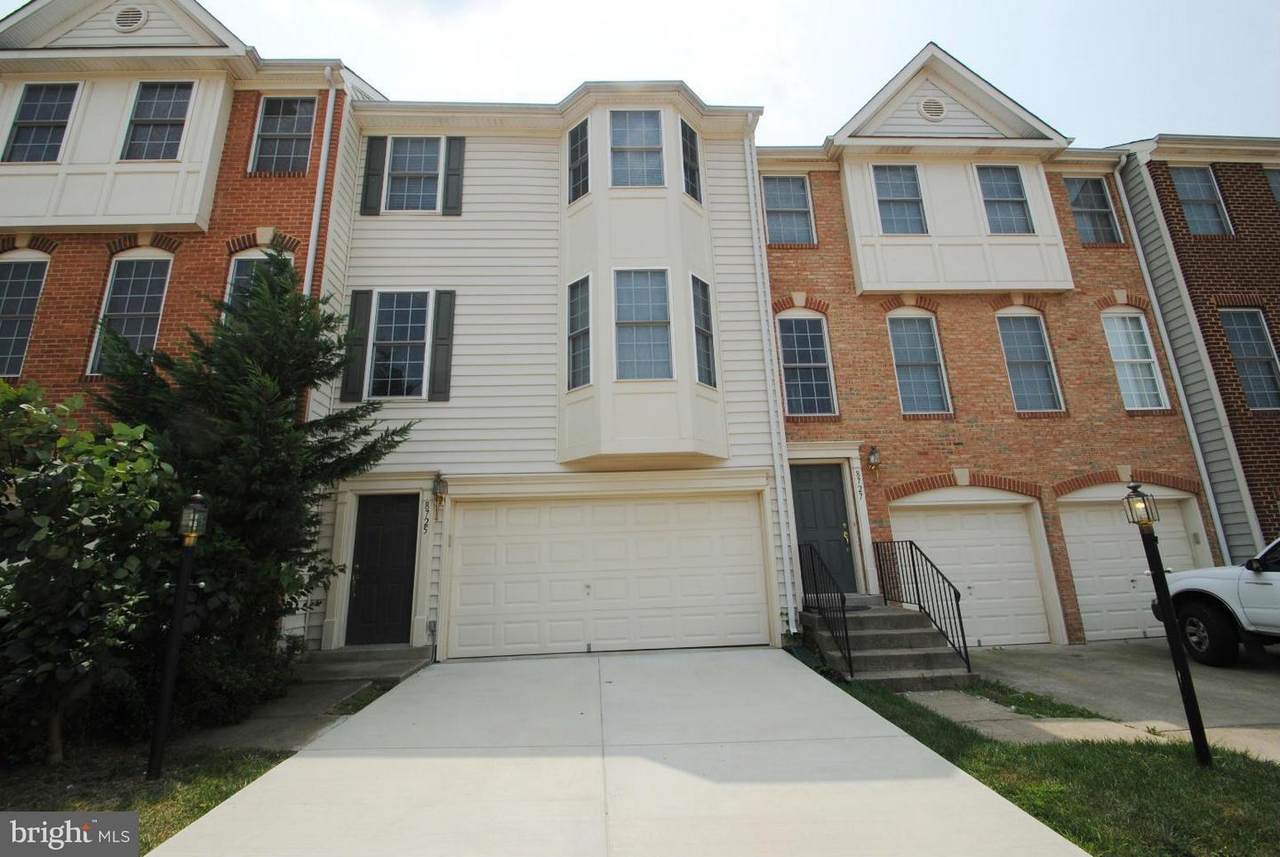8725 Phipps Farm Way - Photo 1