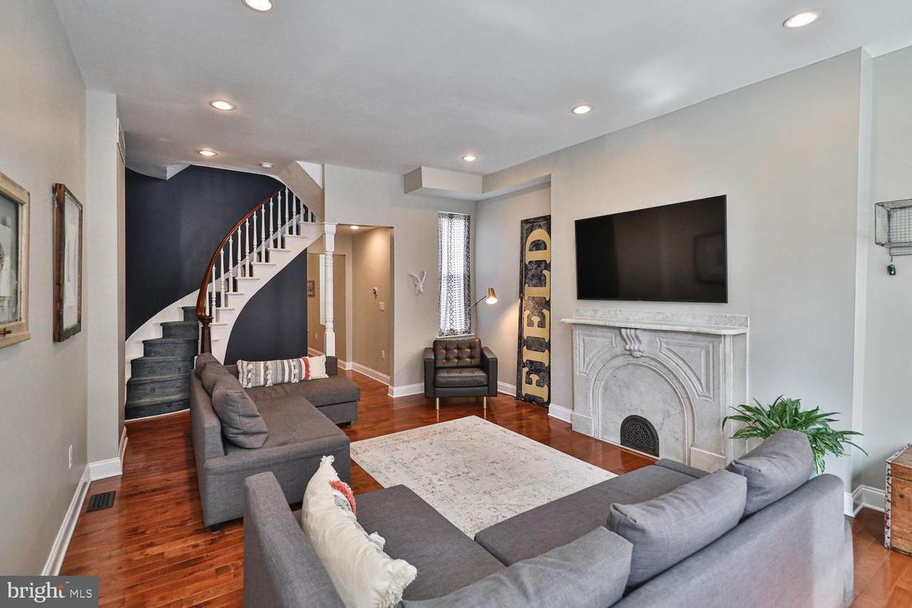 1546 Lawrence Street - Photo 1