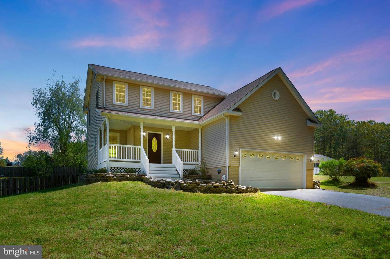 8115 Oak Wood Drive - Photo 1